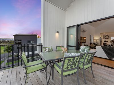 22 Catalina Bay Drive, Hobsonville