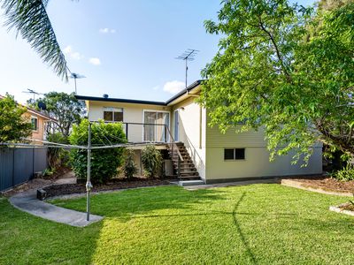 18 Satinay Street, Keperra