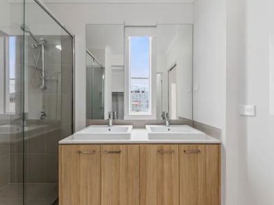 21 Mocha Gr, Clyde North
