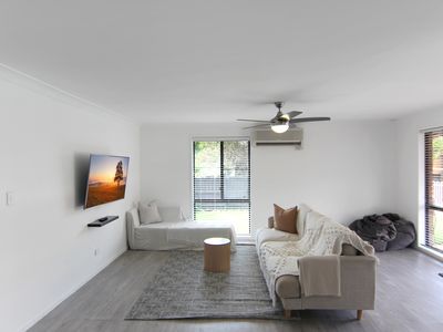 143 Kularoo Dr, Forster