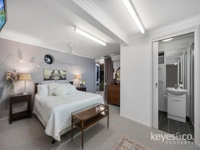 52 Gilbert Crescent, Castle Hill