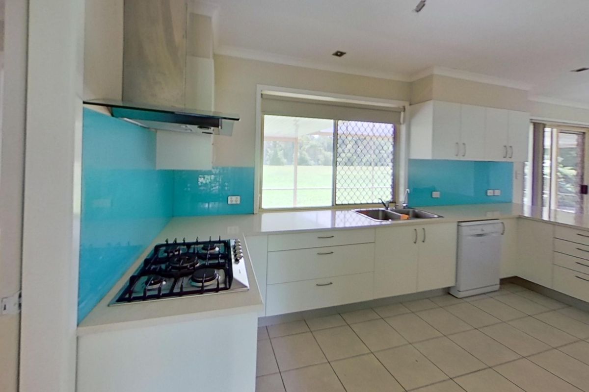 22 Silverdale CRT, Cooroibah
