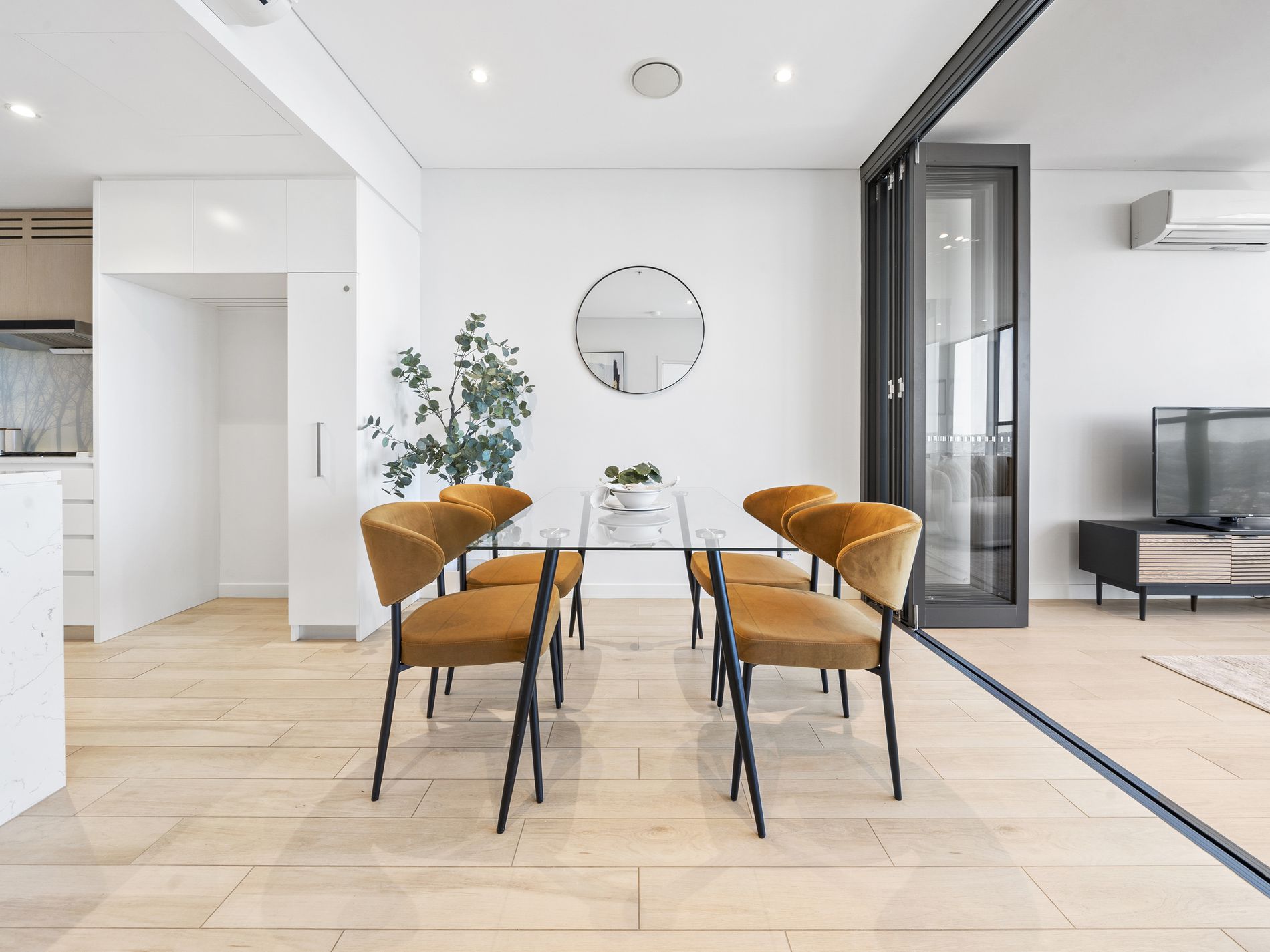 2413 / 11 Wentworth Place, Wentworth Point