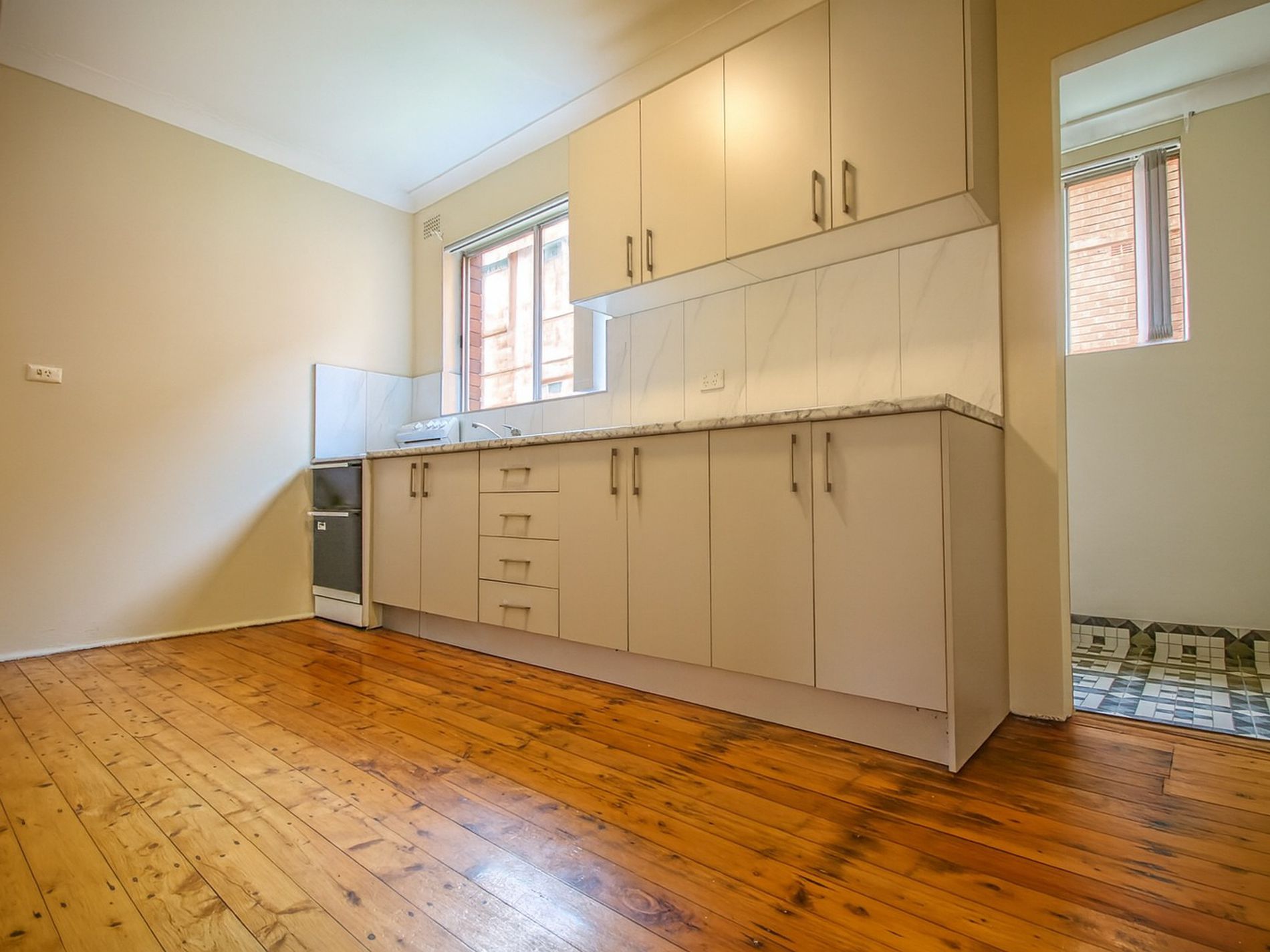 1 / 3 Wangee Road, Lakemba