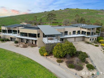 100 Moore Road, Sunbury