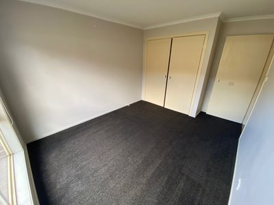 2 / 24 Coolabah Crescent, Hoppers Crossing