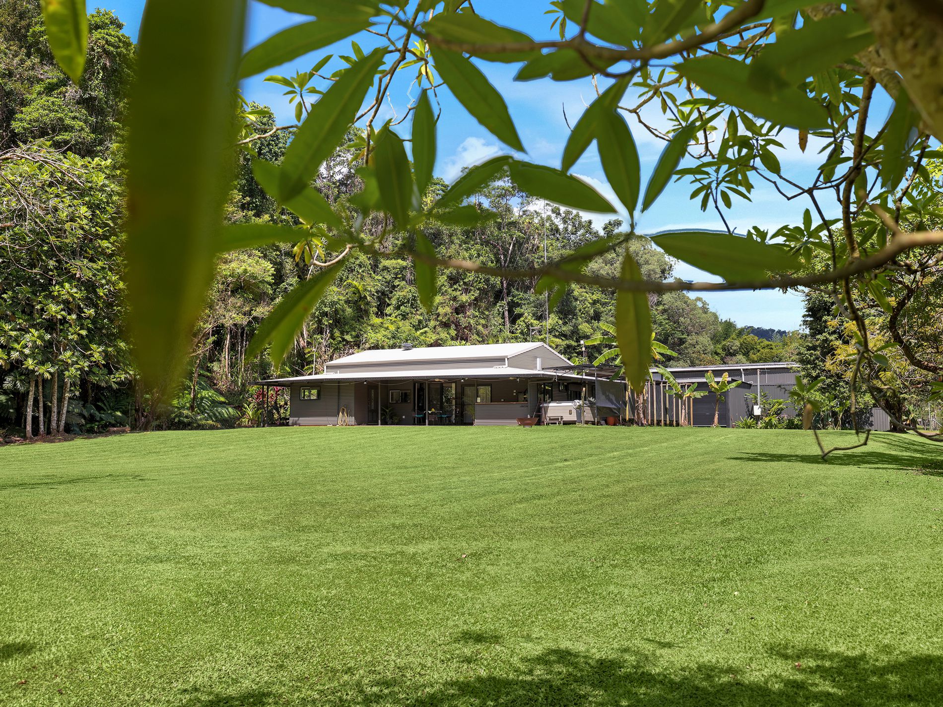 376 Kruckow Road, East Russell