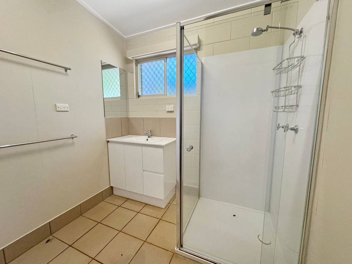 17 ARMSTRONG STREET, Atherton