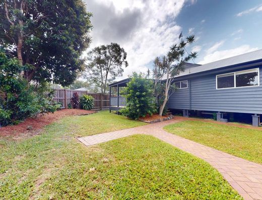 Fully Renovated Family Home image 11