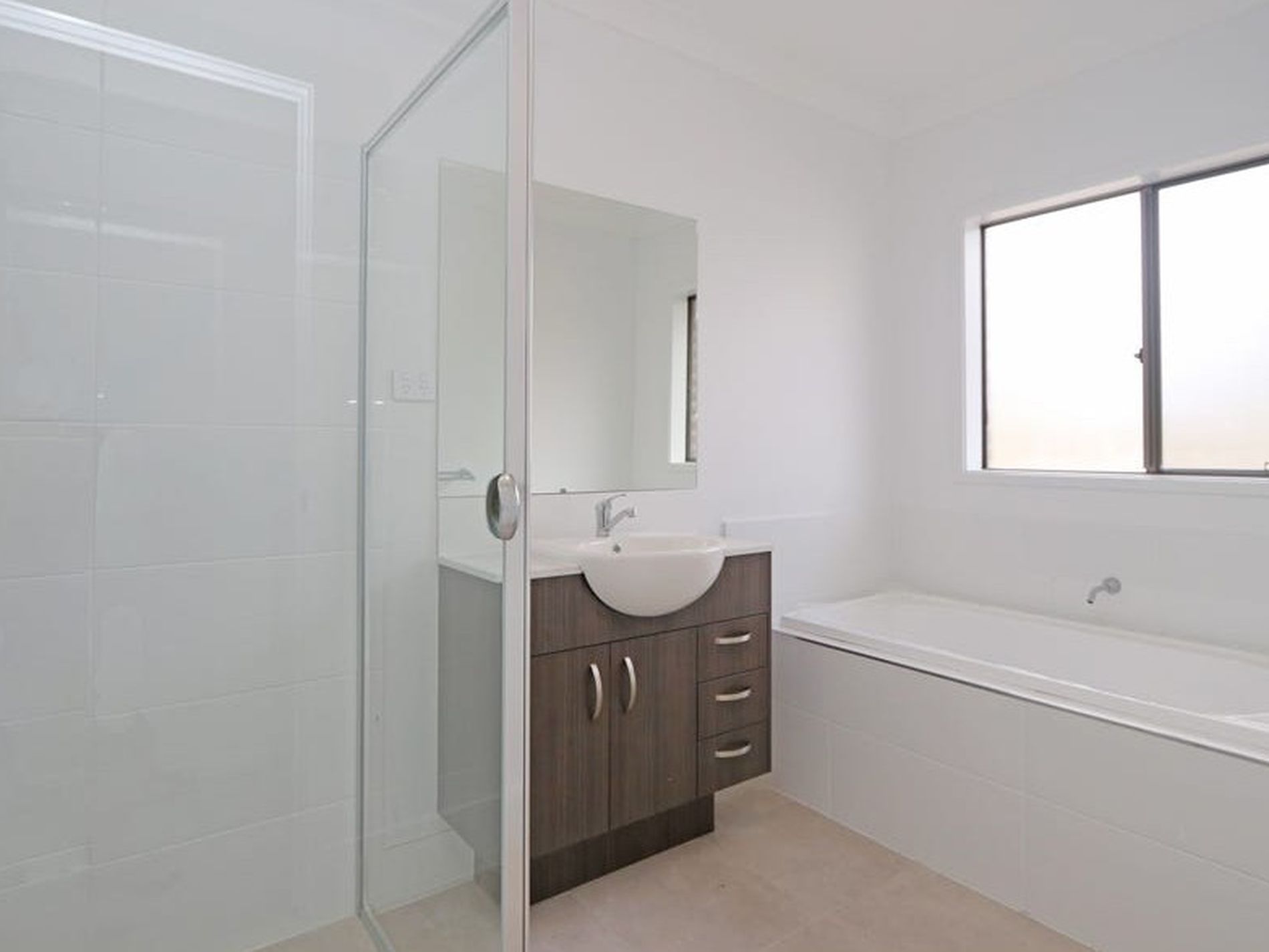1 / 41 First Street, Weston