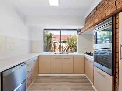 5 The Eyrie, Willetton