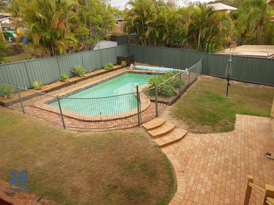 28 Hill Park Crescent, Rochedale South