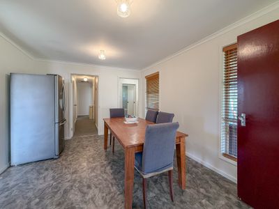 5 Harrison Crescent, Swan Hill
