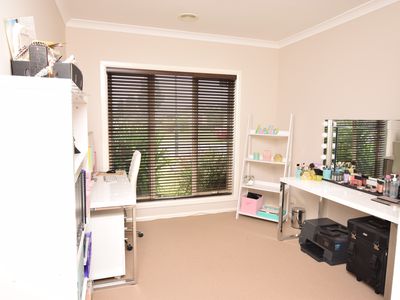 25 Gallery Way, Pakenham