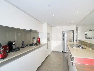 507 / 30 The Circus, Burswood