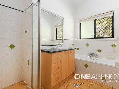 17 Crediton Place, Forest Lake