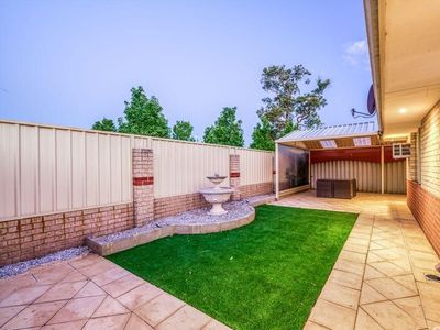2 Weetman Cove, Cannington