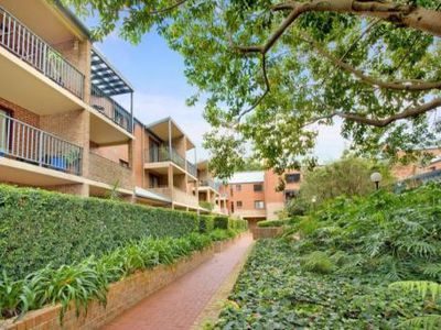 14 / 2 Kensington Mews, Waterloo