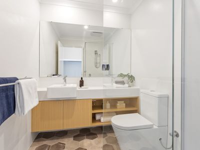 11 / 2 Cooli Street, Hammond Park