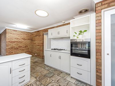 9 Hartland Way, Warnbro