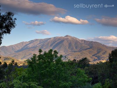 5 COOPER STREET, Mount Beauty