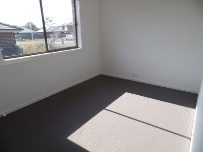 17 Penstock Parade, Leppington
