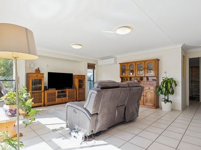 2 Leanne Close, Mcdowall
