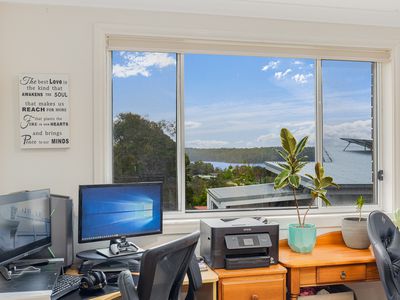 17 John Reilly Street, Dalmeny