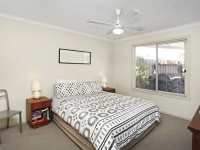 1 / 22 Bangerang Avenue, Sunshine North