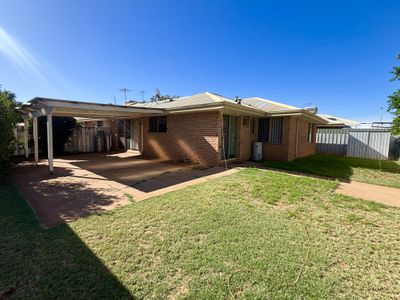 2 / 2 Boxhall Retreat, Boulder