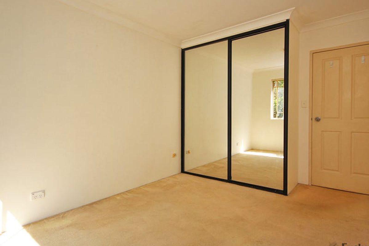 3 / 8-12 Hornsey Road, Homebush West