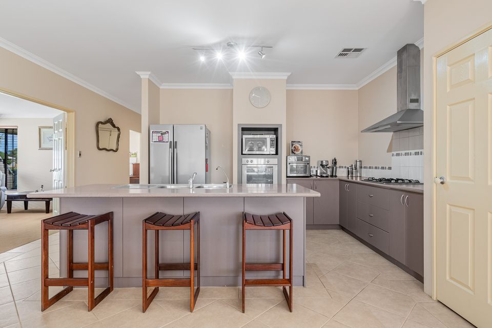 22 Rhapsody Close, Shoalwater