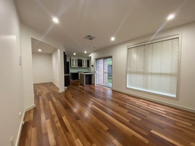 2 / 29 Simpson Drive, Mount Waverley