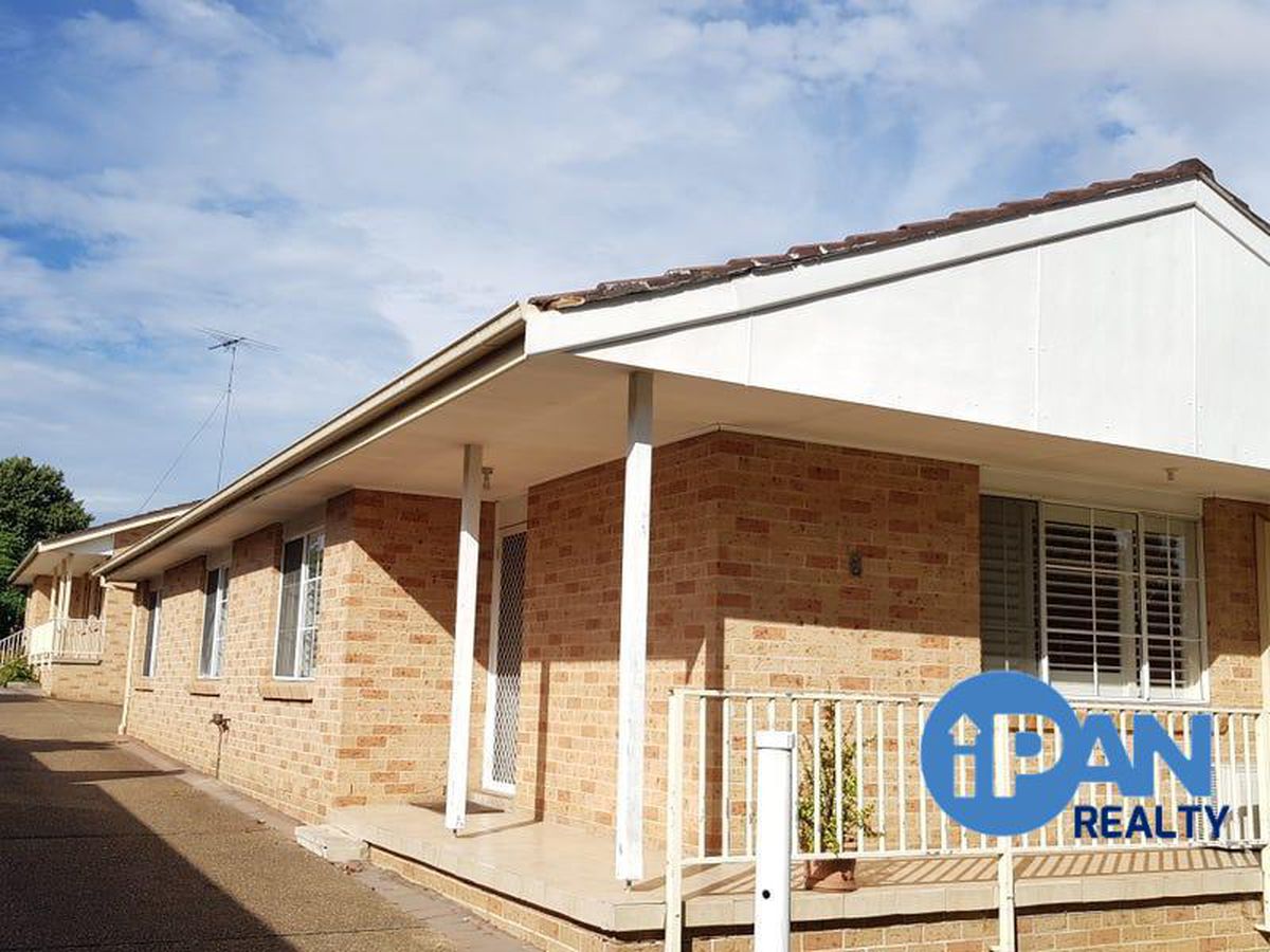 1 / 8 Wiruna Crescent, Narwee