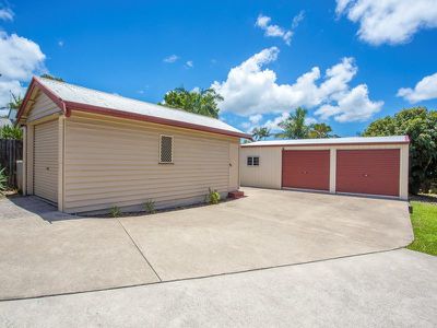 54 Poinciana Avenue, Tewantin