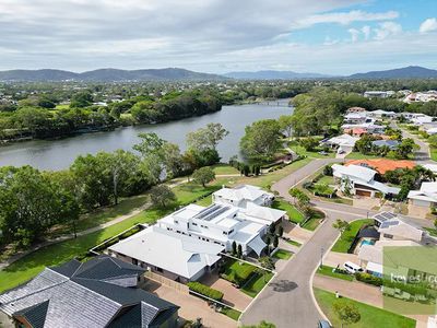 4 Bounty Court, Douglas