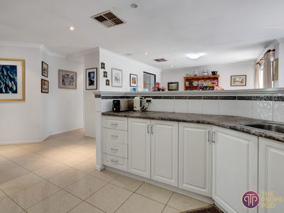 35 Winter Drive, Thornlie