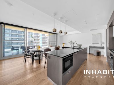 2004 / 105 Stirling Street, Perth