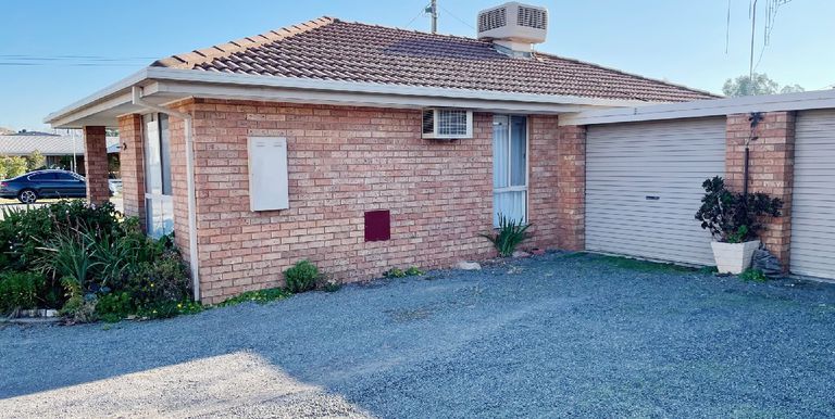 6 / 9 Hart Street, Euroa