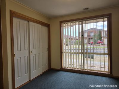 98 Knightsbridge Avenue, Altona Meadows