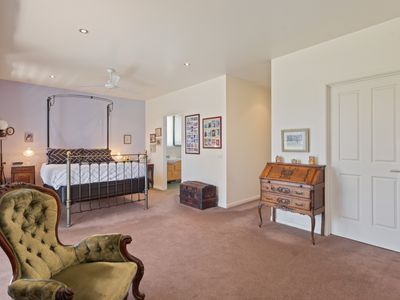 19 Albacore Crescent, Eden