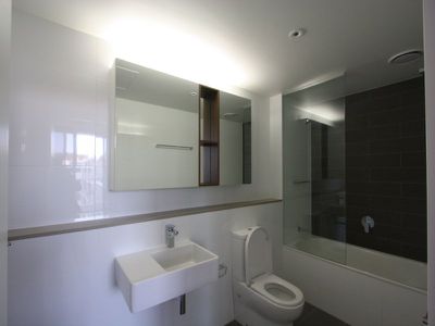 818 / 17 Chatham Road, West Ryde