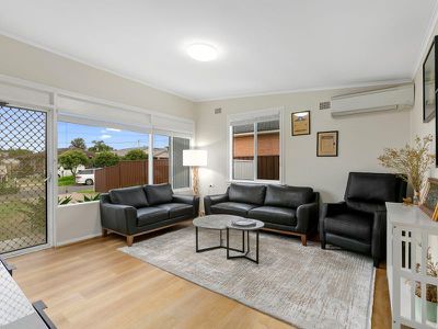 5 Humphreys Avenue, Casula