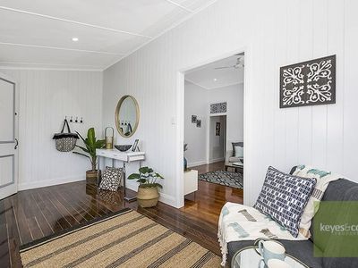 14 Echlin Street, West End