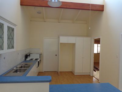 4 / 4 Thelma Street, Como