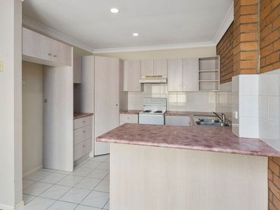 11 / 11 Spring Street, East Ipswich