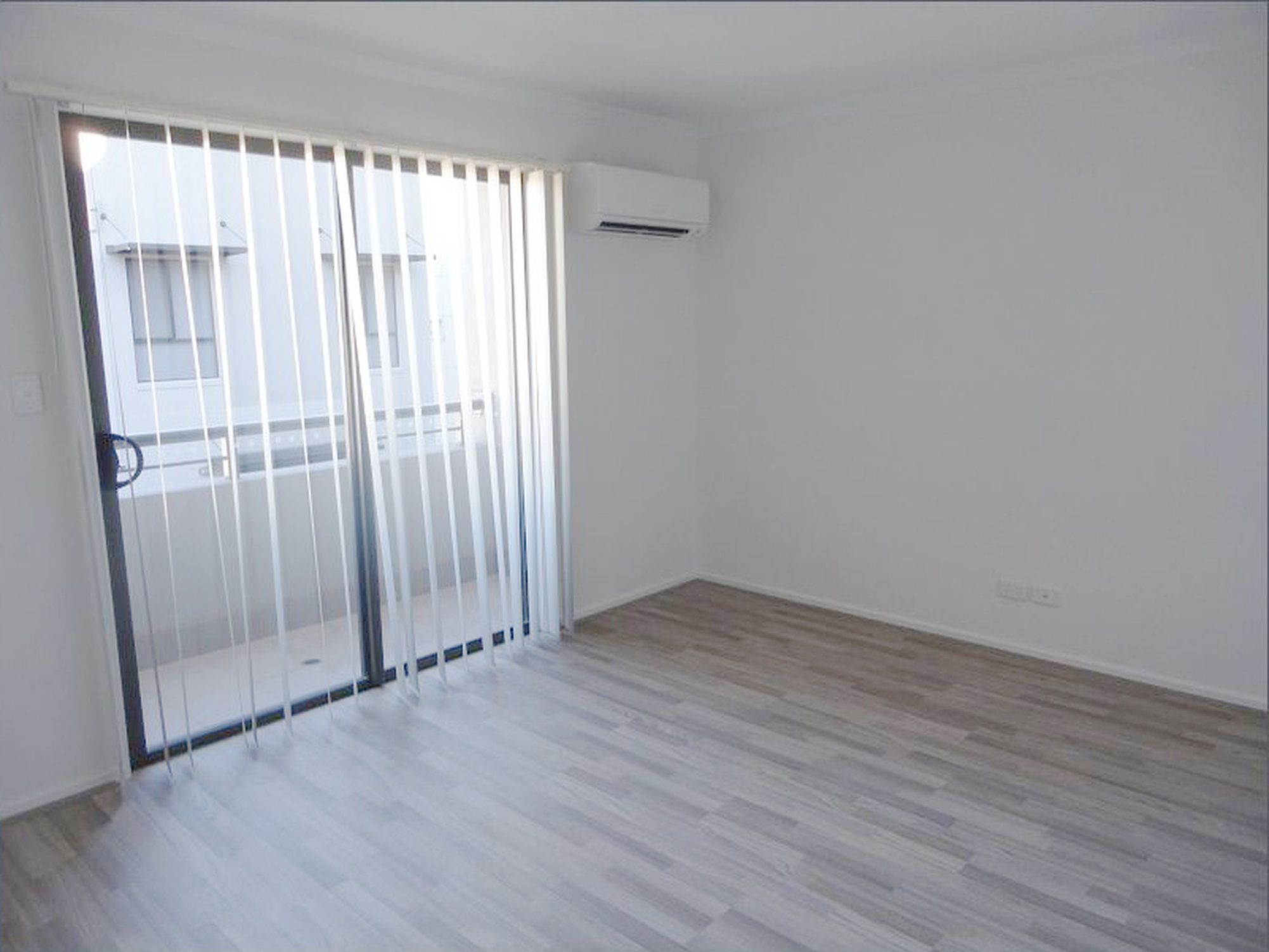 15 / 10 Darby Lane, Mawson Lakes