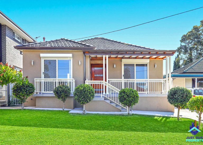 36 Central Rd, Beverly Hills