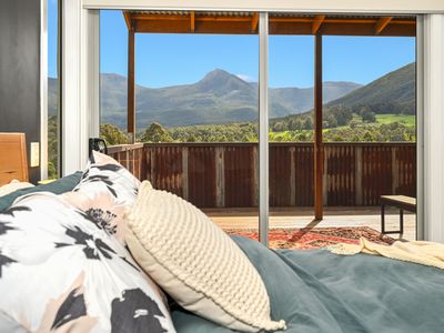 100 Misty Hill Road, Mountain River