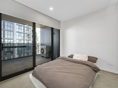 509 / 104 Easty Street, Phillip